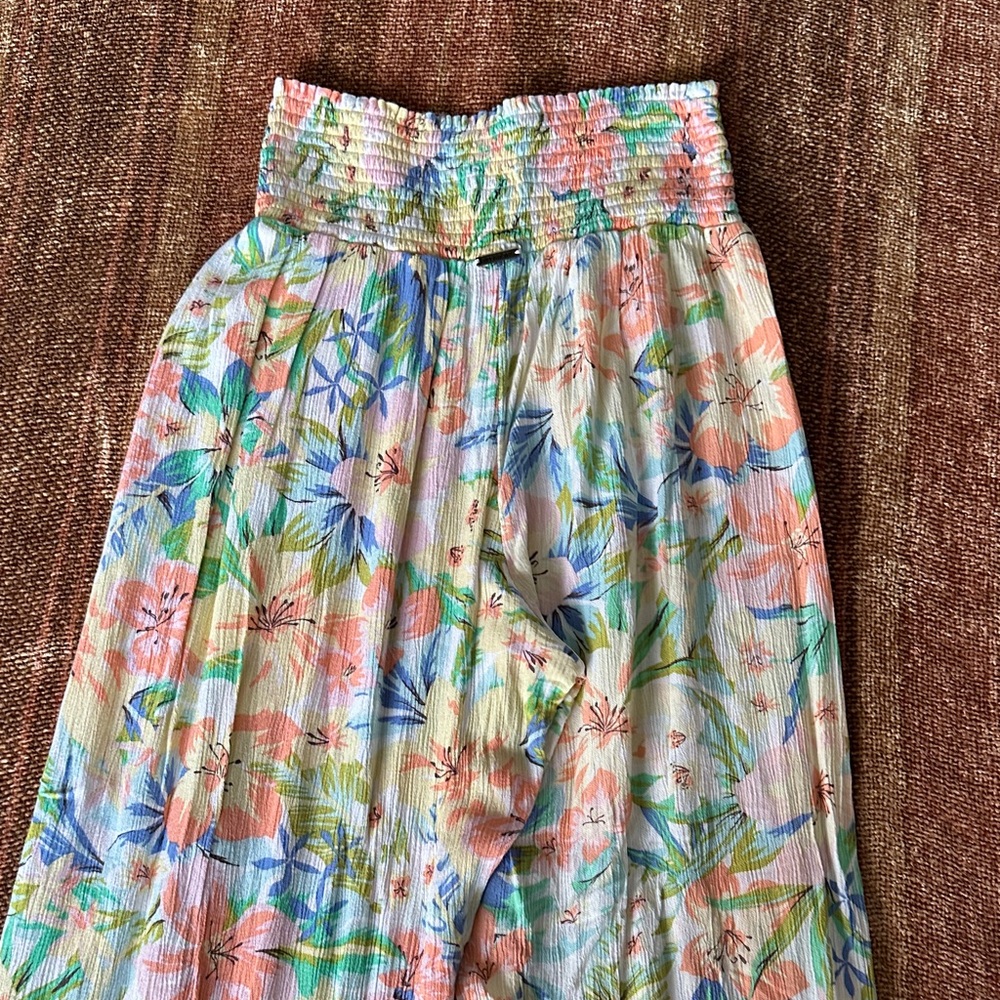 Billabong Floral Wide-Leg Pants - Picture 4 of 5